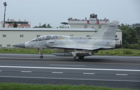  CHANG-HUA-TAIWAN - 28/05/2019.French Mirage 2000 of Taiwan Air Force during a anti-invasion drill on hight-way road in Chang-Hua. The live firing was part of annual exercices designed to prove the military's capabilities to repel any Chinese attack. China and Taiwan split during a civil war in 1949, but China claims Taiwan island as its territory.(Photo by Patrick Aventurier/Sipa)