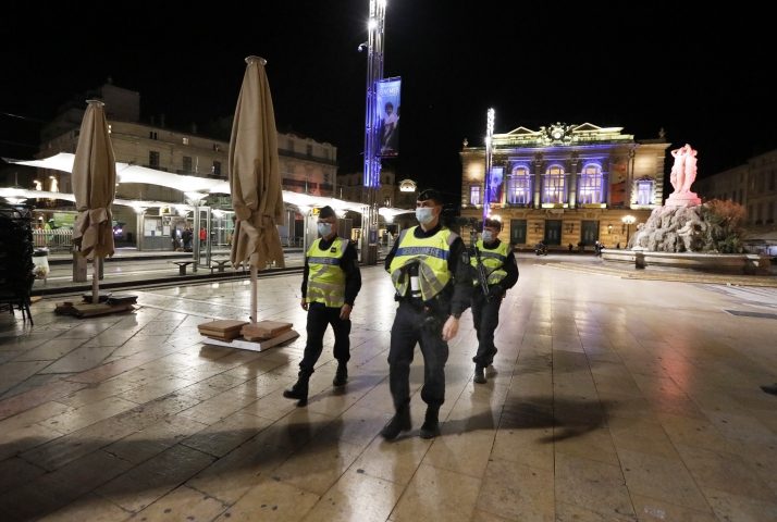  French Gendarmes patrol past closed restaurants terraces in Montpellier. The full curfew begins in Montpellier on Saturday, from 21:00 to 06:00 every night and other cities. The controversial night curfew is aimed at curbing the soaring coronavirus infection rate in France, which is one of Europe's coronavirus hotspots.The Paris region and eight other cities are affected, including Marseille, Lyon, Lille and Toulouse.Montpellier, on October 17, 2020. Photo by Patrick Aventurier/ABACAPRESS.COM