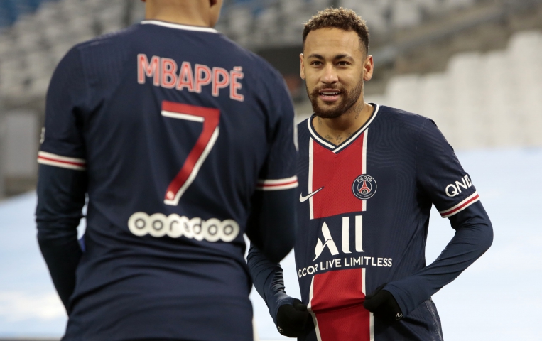  Neymar Jr of PSG during the League 1 soccer match between Olympique de Marseille and Paris Saint-Germain at empty Velodome stadium due to Coronavirus restriction, in Marseille,France on February 07, 2021.Photo by Patrick Aventurier/Abacapress