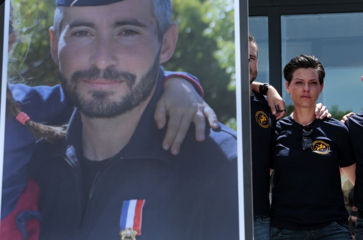  More 1000 Police and people paying tribute to Eric Masson at Avignon Central Police Station, a French police officer who was shot dead ( on May 5) during an anti-narcotics operation in the city of Avignon, South of France on May 9, 2021. Photo by Patrick Aventurier/Abacapress