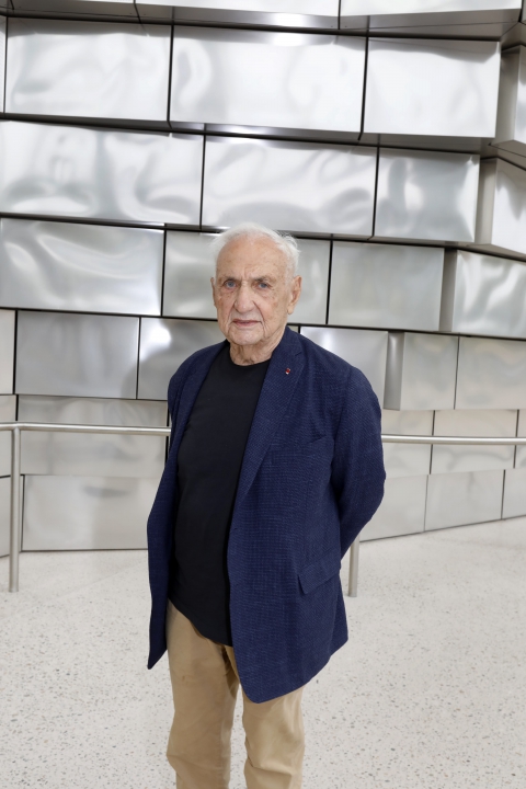  The architect and designer Franck Gehry of Luma Tower and Swiss art collector Maja Hoffmann during the Fondation Luma inauguration in Arles, south of France on July 04, 2021.Photo by Patrick Aventurier