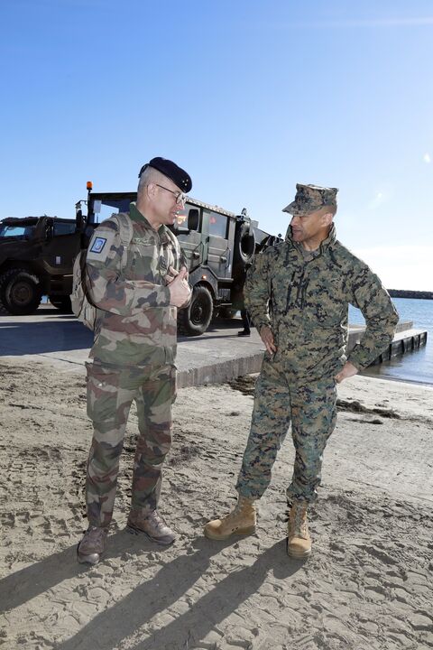  The American Marines general speaking with French army officer during the large amphibious landing operation with the elements of the 6th Armoured Light Brigade (BLB), as part of exercise ORION 23 in Frontignan , Southern France on February 26, 2023, .Photo by Patrick Aventurier/Abacapress.