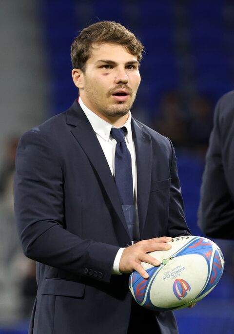  France's injured scrum-half and captain Antoine Dupont  during the France 2023 Rugby World Cup Pool A match between France and Italy at the OL Stadium in Lyon, south-eastern France on October 6, 2023. Photo by Patrick Aventurier/Abacapress.